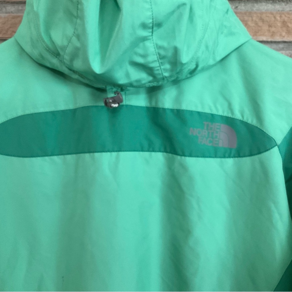 The North Face Women’s Green Hooded Rain Jacket Windbreaker Medium - Picture 5 of 8